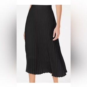 NWOT Banana Republic Chiffon Pleated Midi Skirt
